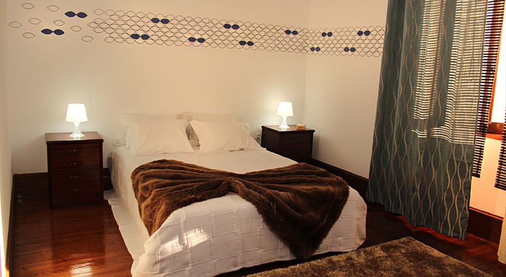 Oc Salon Charm Hostel & Suites Авейру Номер фото